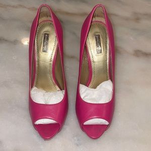 Report Signature Pink Snake Print Heels